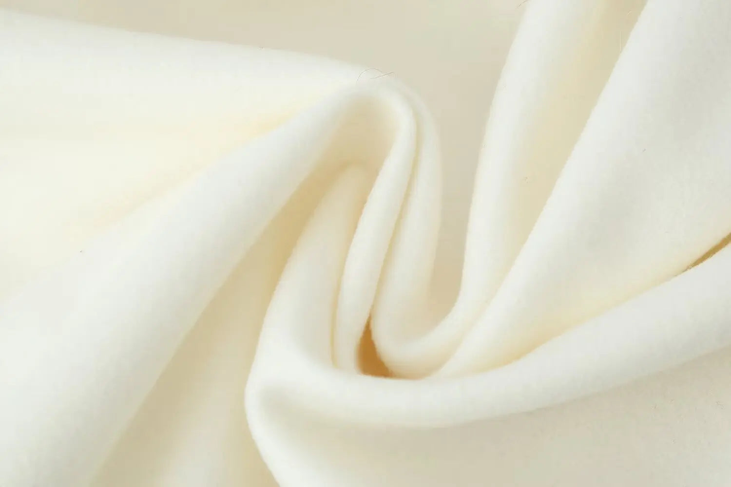 HH New Woman Winter Fashion Versatile Faux Fur Effect Lapel Long Sleeves Belt Long Coat Female Casual Commuting Long Overcoat