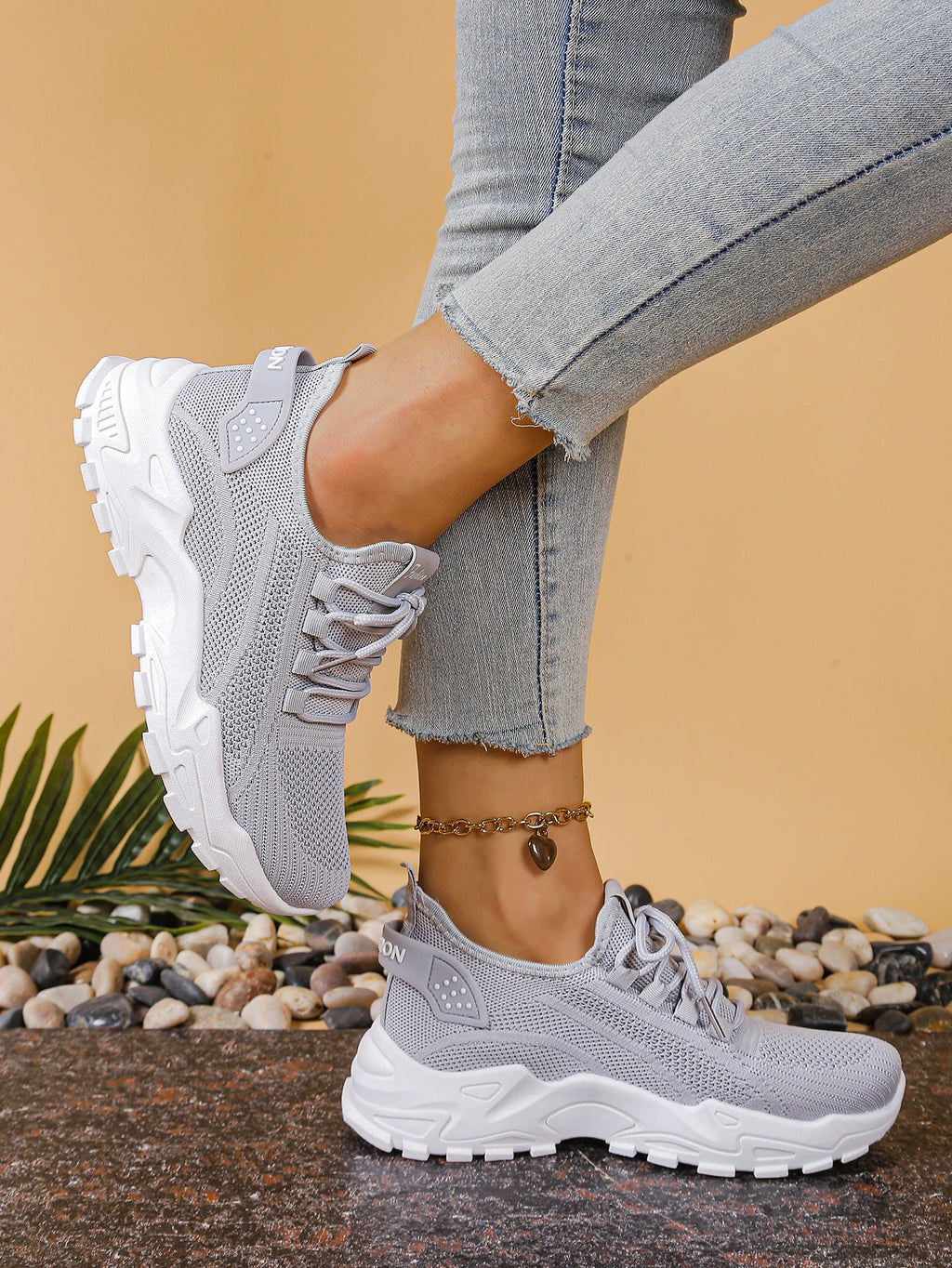 Ladies shoes women's sneakers shoes woman 2025 Solid color increases height and is versatile cheap shoes clearance free shipping