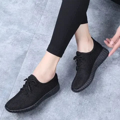 Women's Vulcanize Shoes 2025 Sneakers Solid Black Red Shoes Gym Fitness Trainers Walking Sport Shoes Female Zapatos Mujer