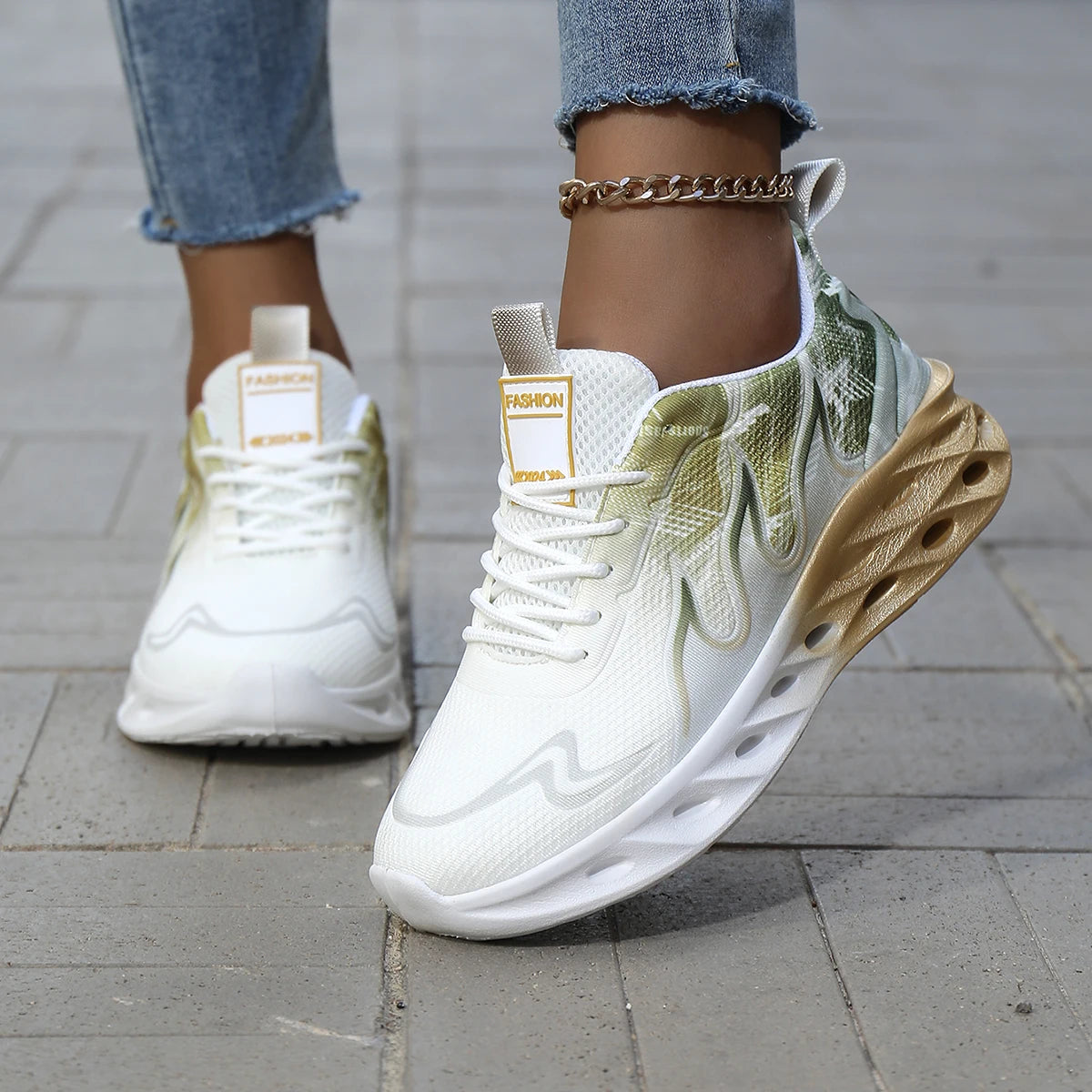 Men Sports Shoes Trendy Breathe Soft Sole Comfort Outdoor Fitness Jogging Shoes Couple Walking Sports Tennis Shoes for Men Women