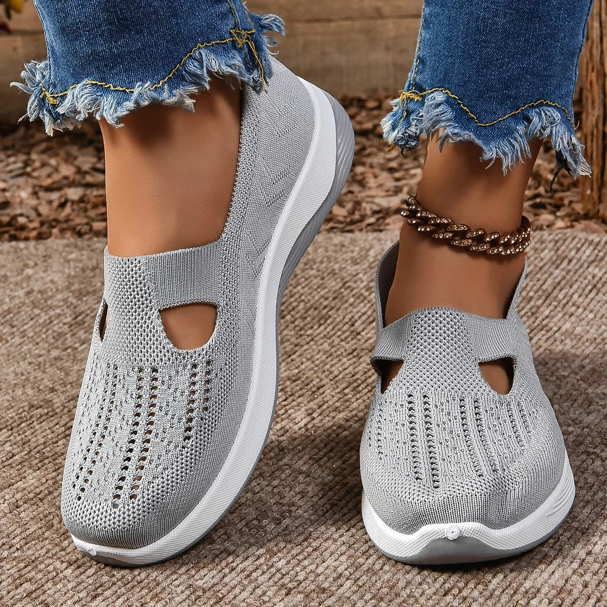 New Middle aged and Elderly Women's Shoes Spring Casual Shoes Mom Shoes Soft soled Breathable Sports Shoes 2025 Women's