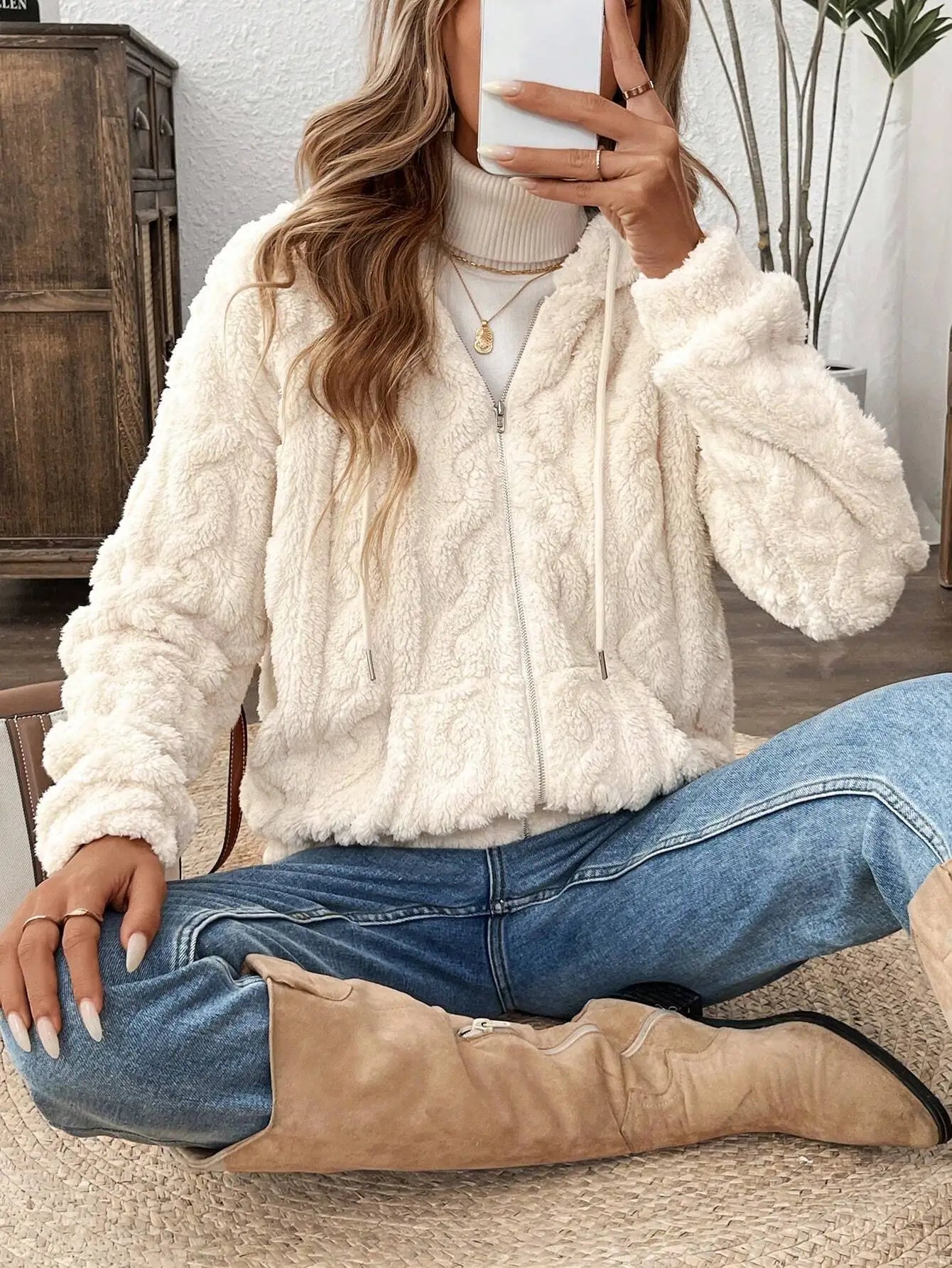 VigoCasey 2025 Women Autumn White Zipper Jacket White Long Sleeve Thick Plush Warm Coat Loose Winter Soft Lady Short Hooded Coat