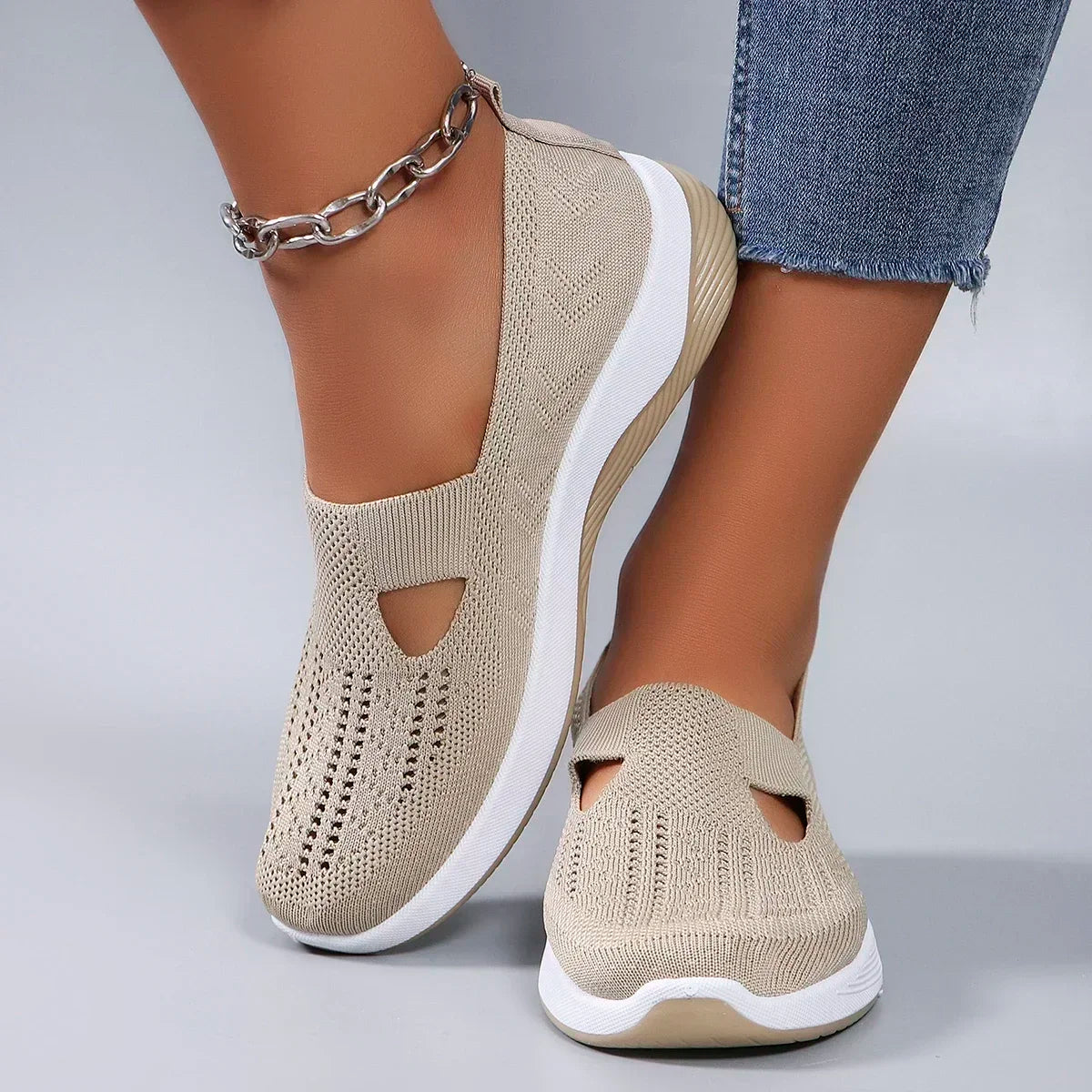 New Middle aged and Elderly Women's Shoes Spring Casual Shoes Mom Shoes Soft soled Breathable Sports Shoes 2025 Women's