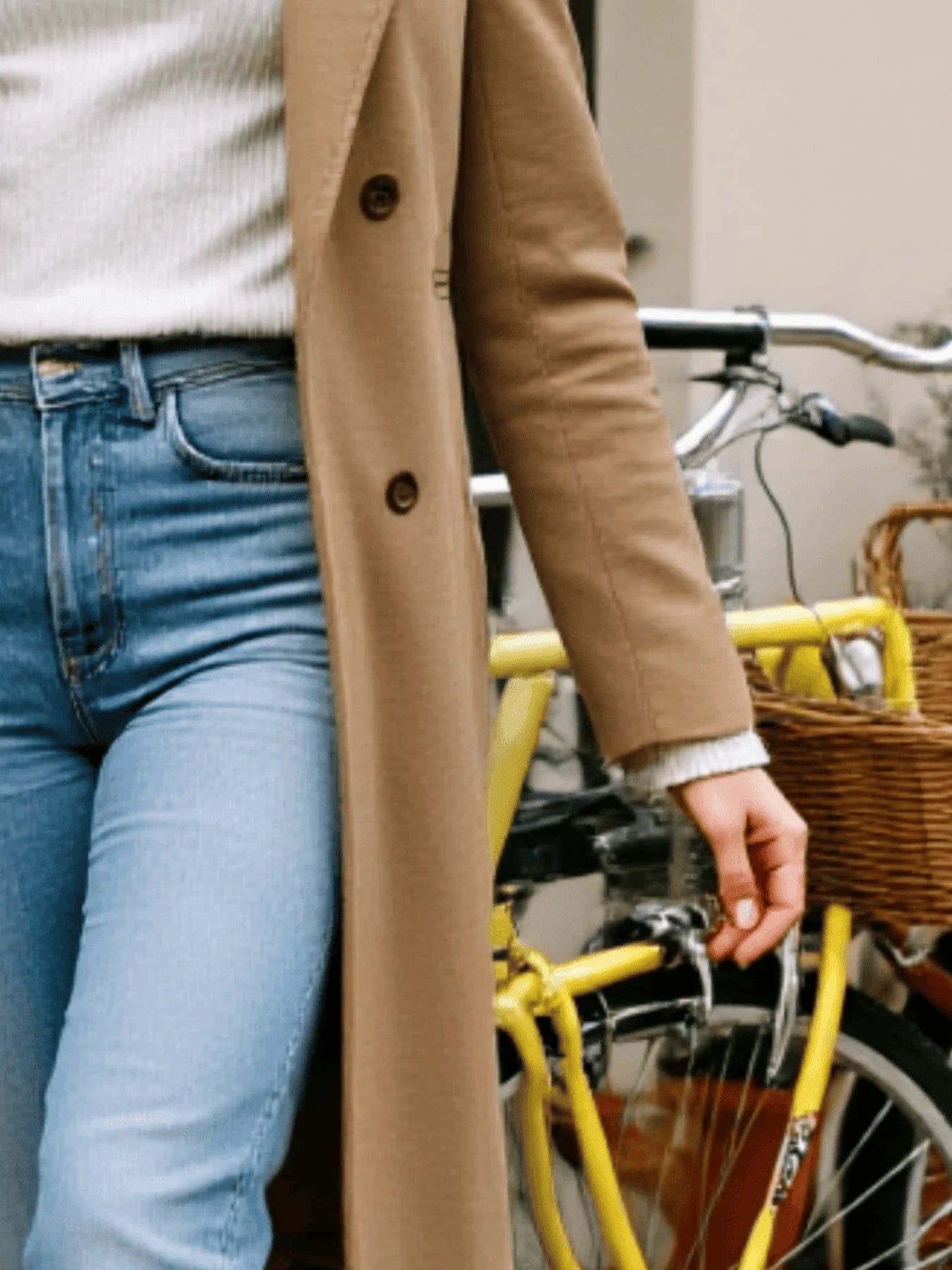 Women's Wool Overcoat Thickened Warm Double-Breasted Wool Coat for Autumn Winter, Button Accented Winter Wool Overcoat