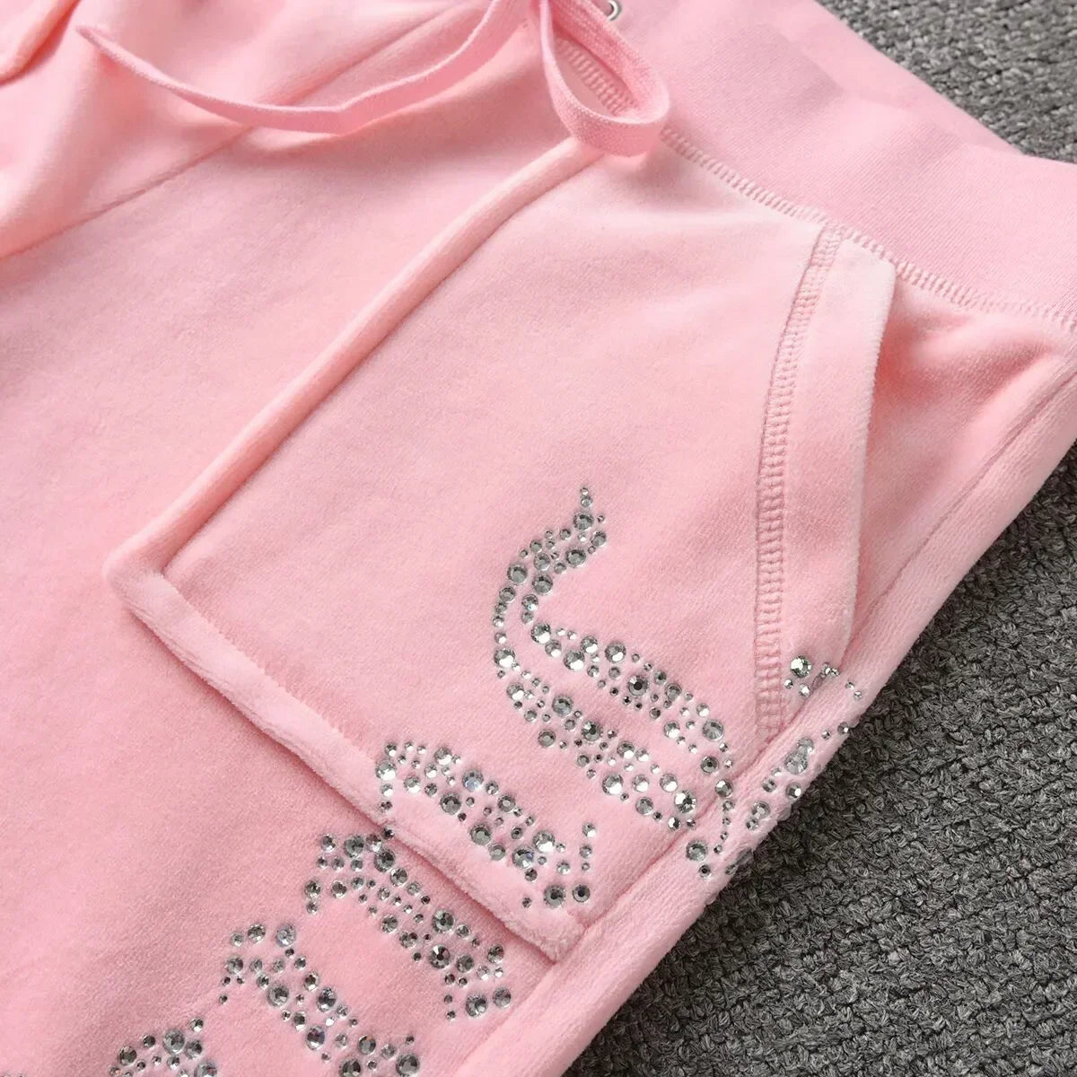 2 Piece Sets Women Outfit Tracksuit Hoodies Juicy Tracksuit 2 Piece Set with Pocket Trousers and Jacket Sets Velvet Tracksuit