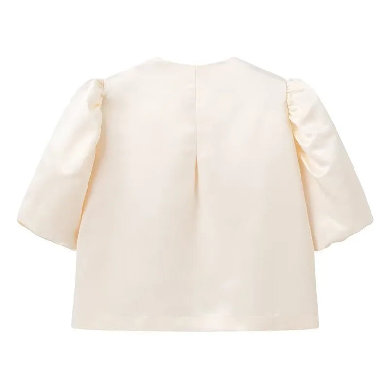 Women's casual satin shirt with puff sleeves, round neck, loose fit and short length, elegant and plain, for spring/summer.