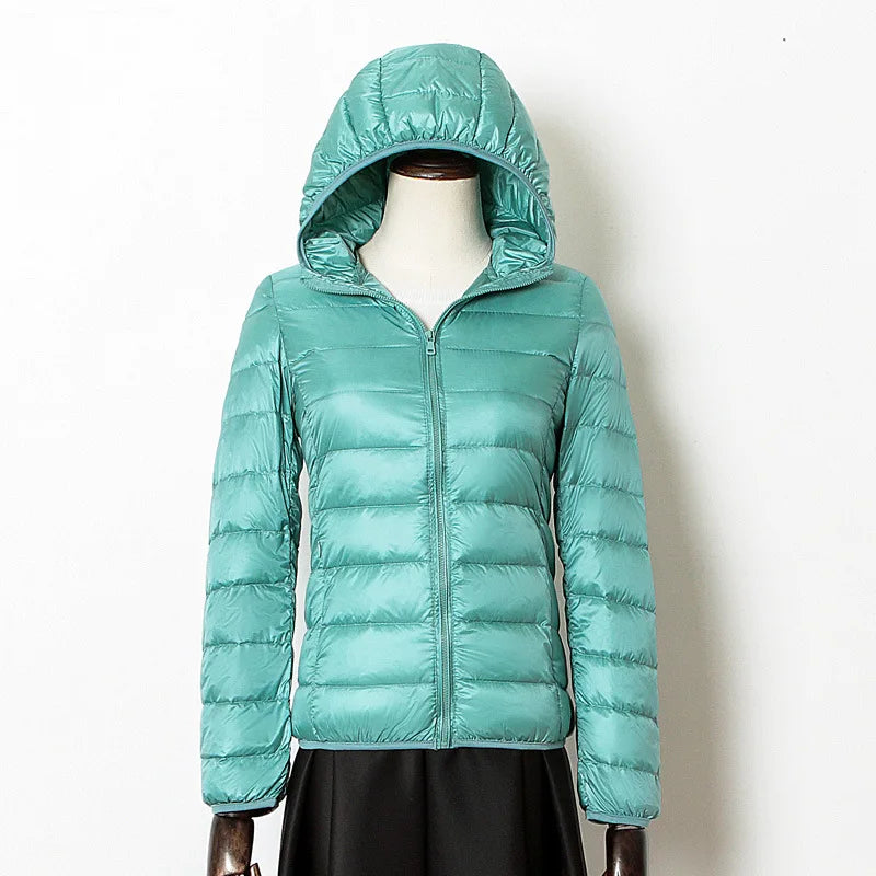 Women Hooded Short Puffer Jackets 2025 New Arrivals 90% White Duck Down Autumn Winter Ultra Lightweight Keep Warm Coats