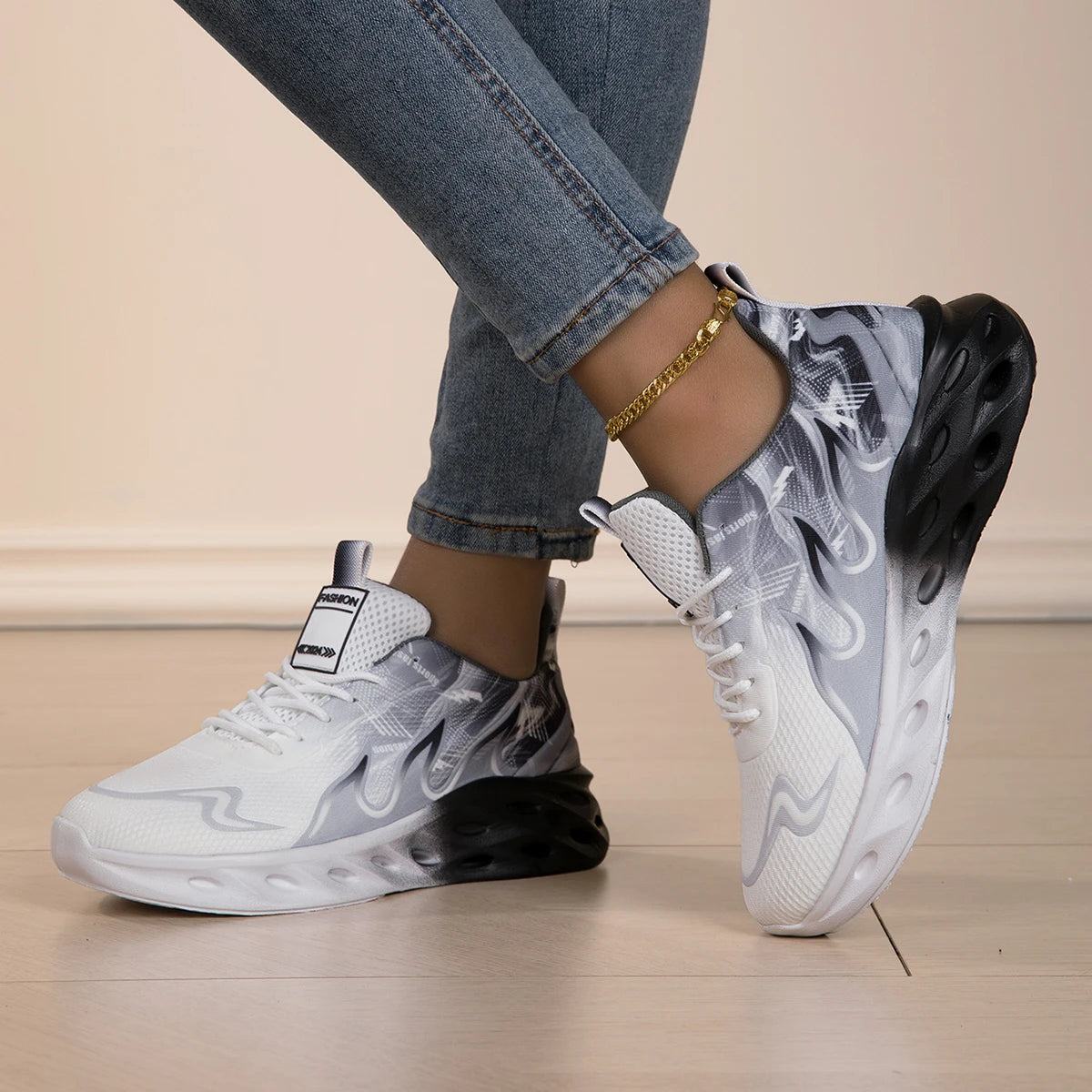 Men Sports Shoes Trendy Breathe Soft Sole Comfort Outdoor Fitness Jogging Shoes Couple Walking Sports Tennis Shoes for Men Women