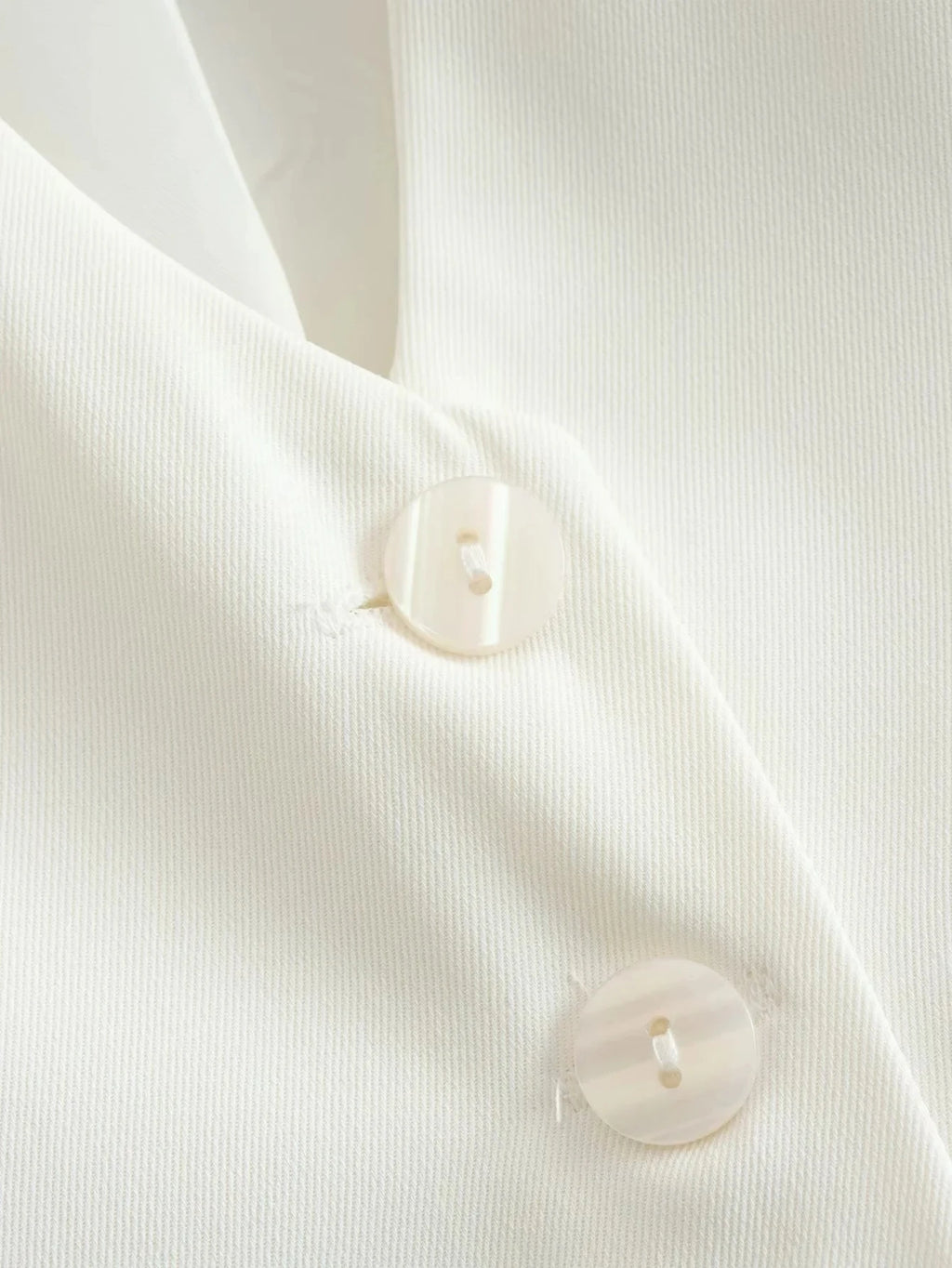 HH Fashion Women Vest Sleeveless Vests for Women Chic V-Neck Single-Breasted Ladies Elegant White Waistcoat Tops