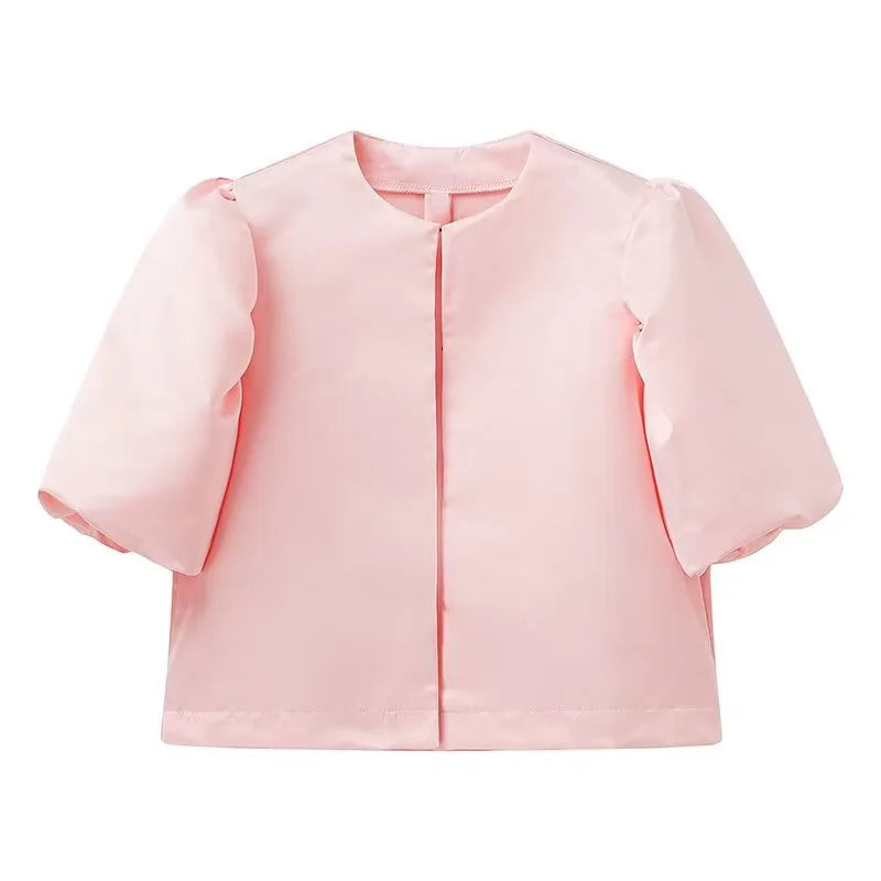 Women's casual satin shirt with puff sleeves, round neck, loose fit and short length, elegant and plain, for spring/summer.