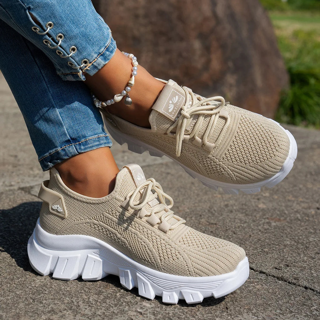 Women's 2025 Spring Knitted Shoes Lightweight Breathable Mom Shoes Plus Size Comfort Non-Slip Casual Flat Sole Slip-On