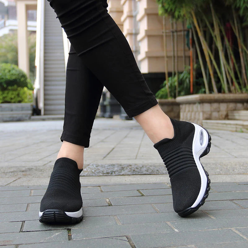 Women's Walking Trainers Fashion Fly Weaving Sock Sneakers Breathable Comfortable Nursing Shoes Casual Platform Loafers Non-Slip