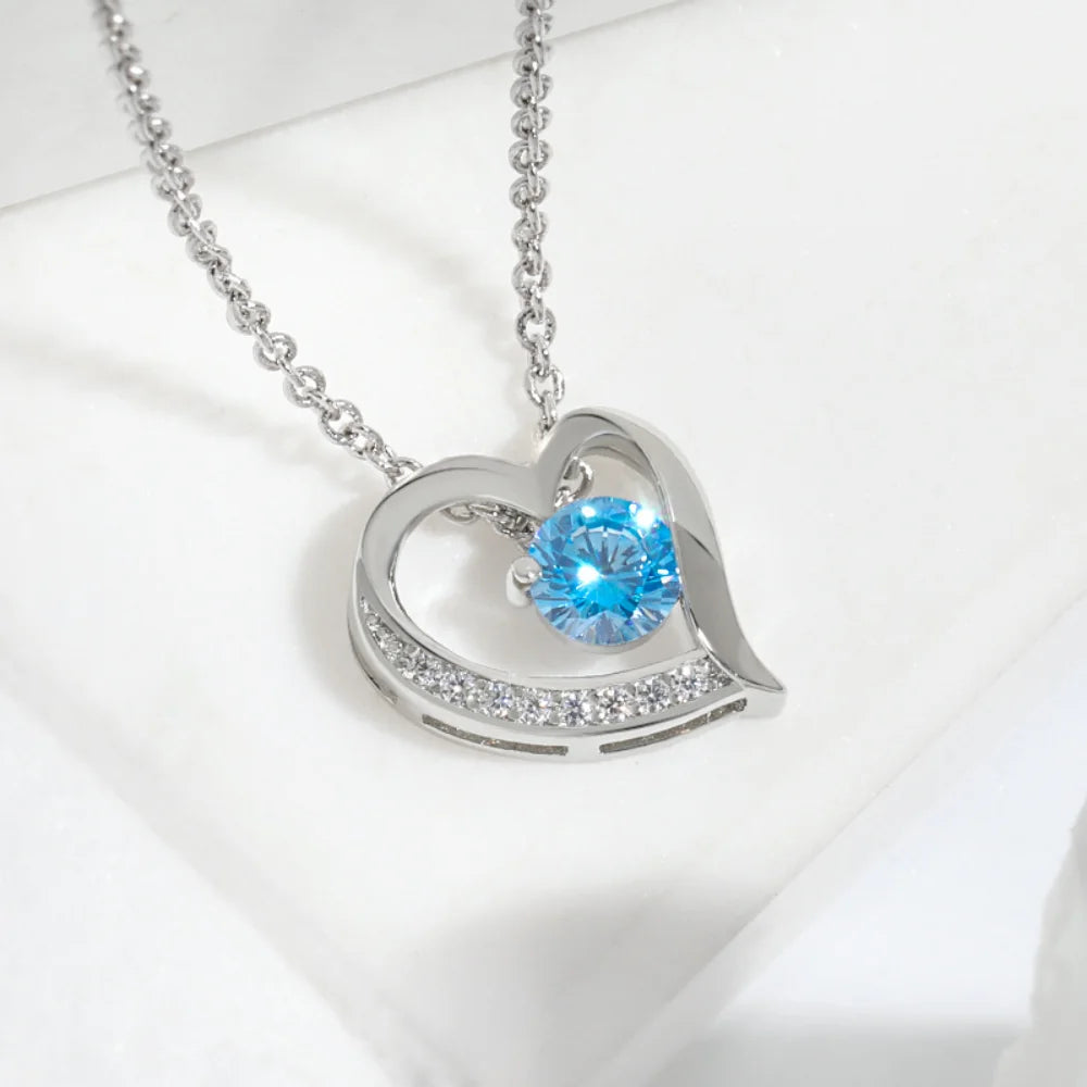 Women's Heart Pendant Clavicle Necklace Valentine's Day Gift Inlaid White Crystal Zirconia Fashion Jewelry Accessories