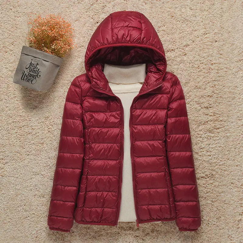 Women‘s Lightweight White Down Jacket Slim Fit Puffer Coat Winter Windproof, Portable Warm Cold Weather Jacket