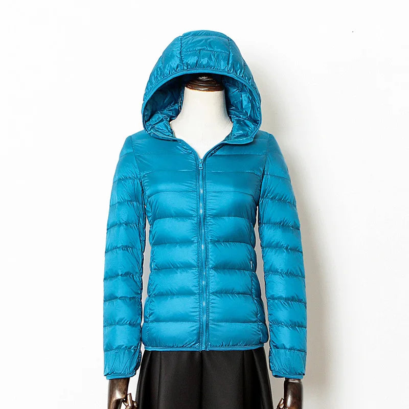 Women Hooded Short Puffer Jackets 2025 New Arrivals 90% White Duck Down Autumn Winter Ultra Lightweight Keep Warm Coats