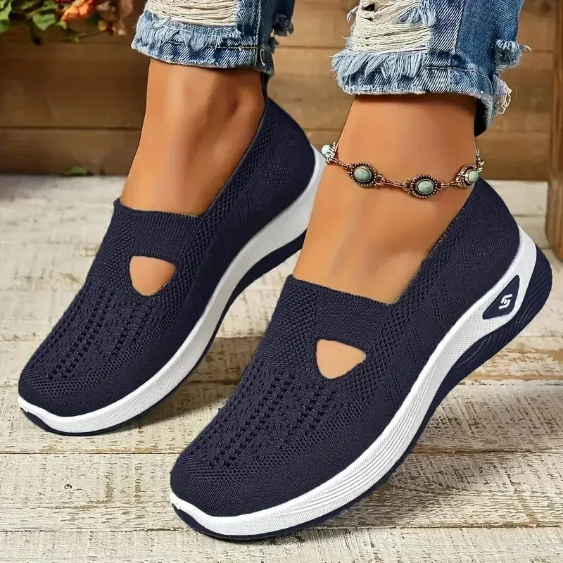 New Middle aged and Elderly Women's Shoes Spring Casual Shoes Mom Shoes Soft soled Breathable Sports Shoes 2025 Women's