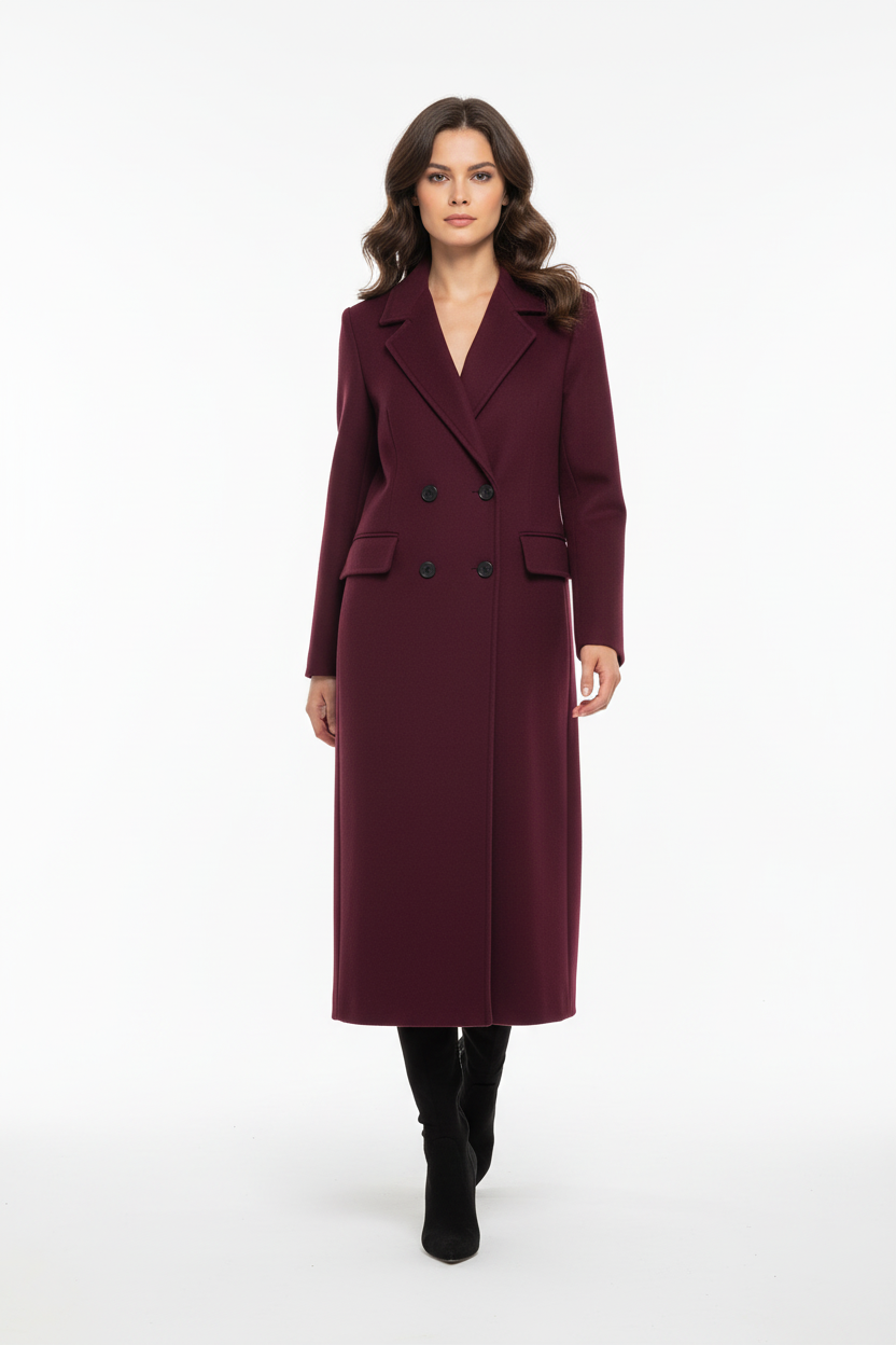 Foto de corpo inteiro com o casaco vinho